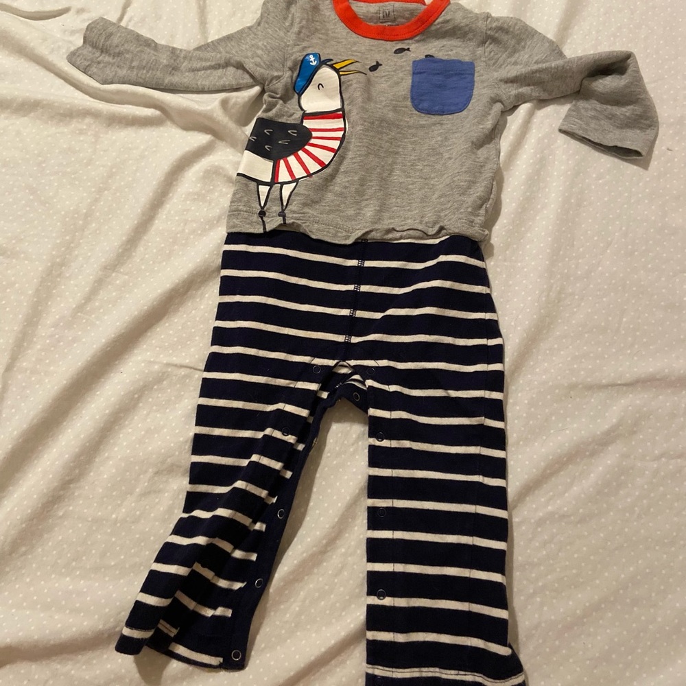 Gap, one piece 18-24m.